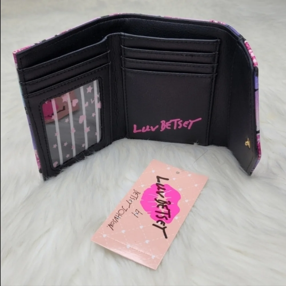 Betsey Johnson betsey johnson